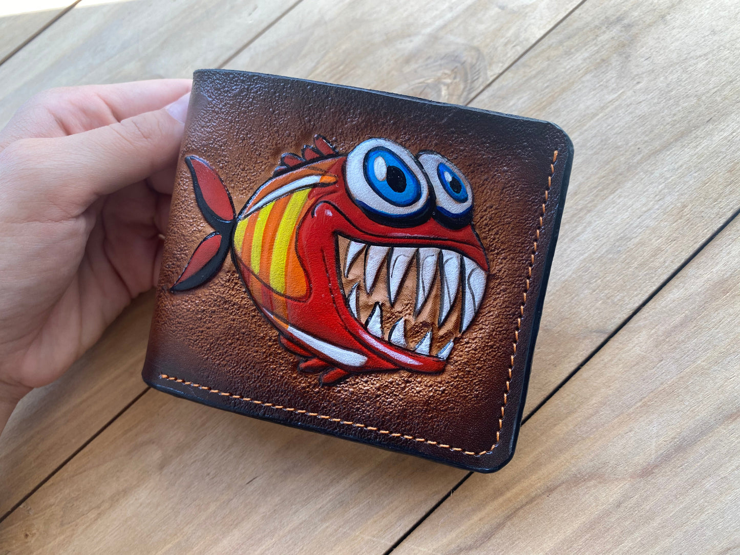 M1A29, Red Piranha Funny & Crazy Fish Bifold Leather Wallet
