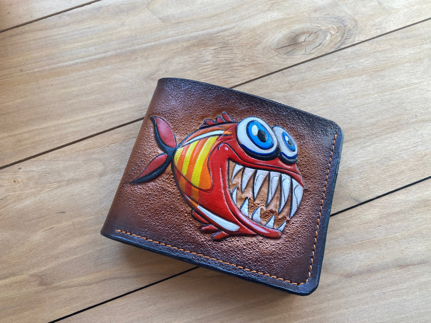 M1A29, Red Piranha Funny & Crazy Fish Bifold Leather Wallet