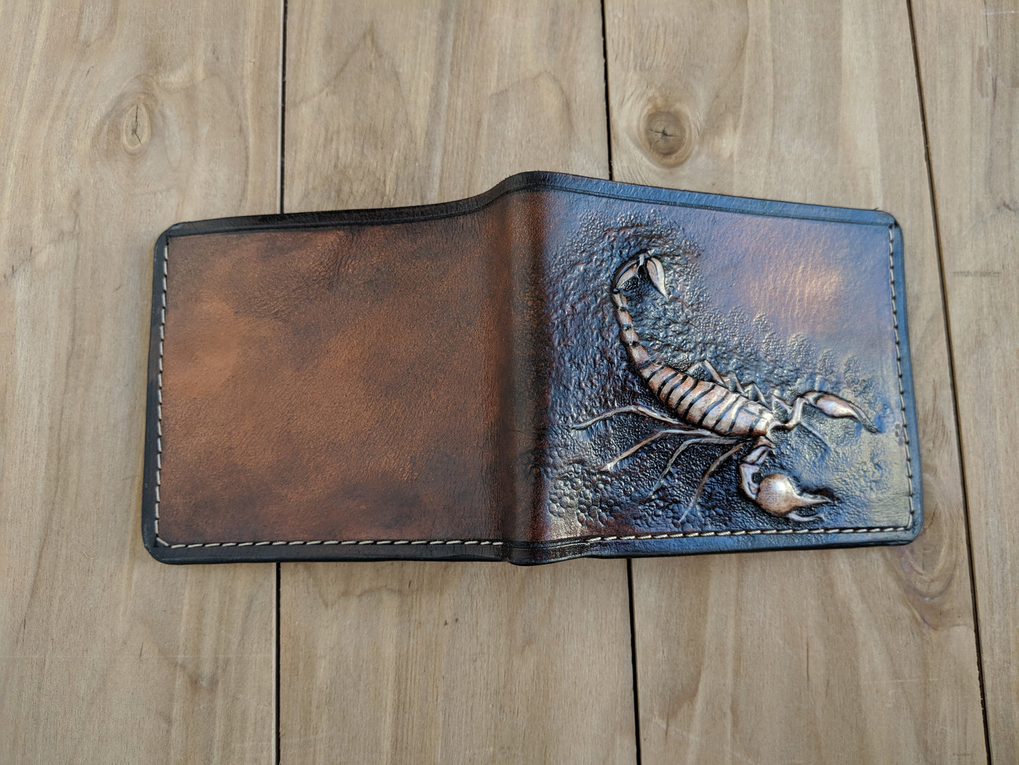 M1A13, Emperor Scorpion Deathstalker Bifold Leather Wallet
