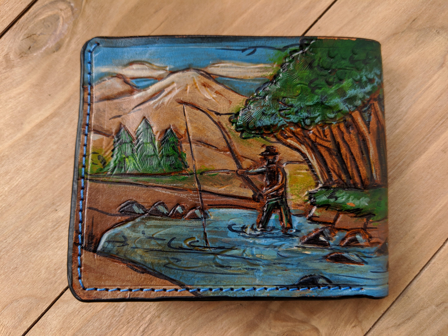 Discover the Bass Fishing Handmade Bifold Leather Wallet! This unique fish wallet makes the perfect Father's Day gift for any fishing enthusiast or outdoorsman.