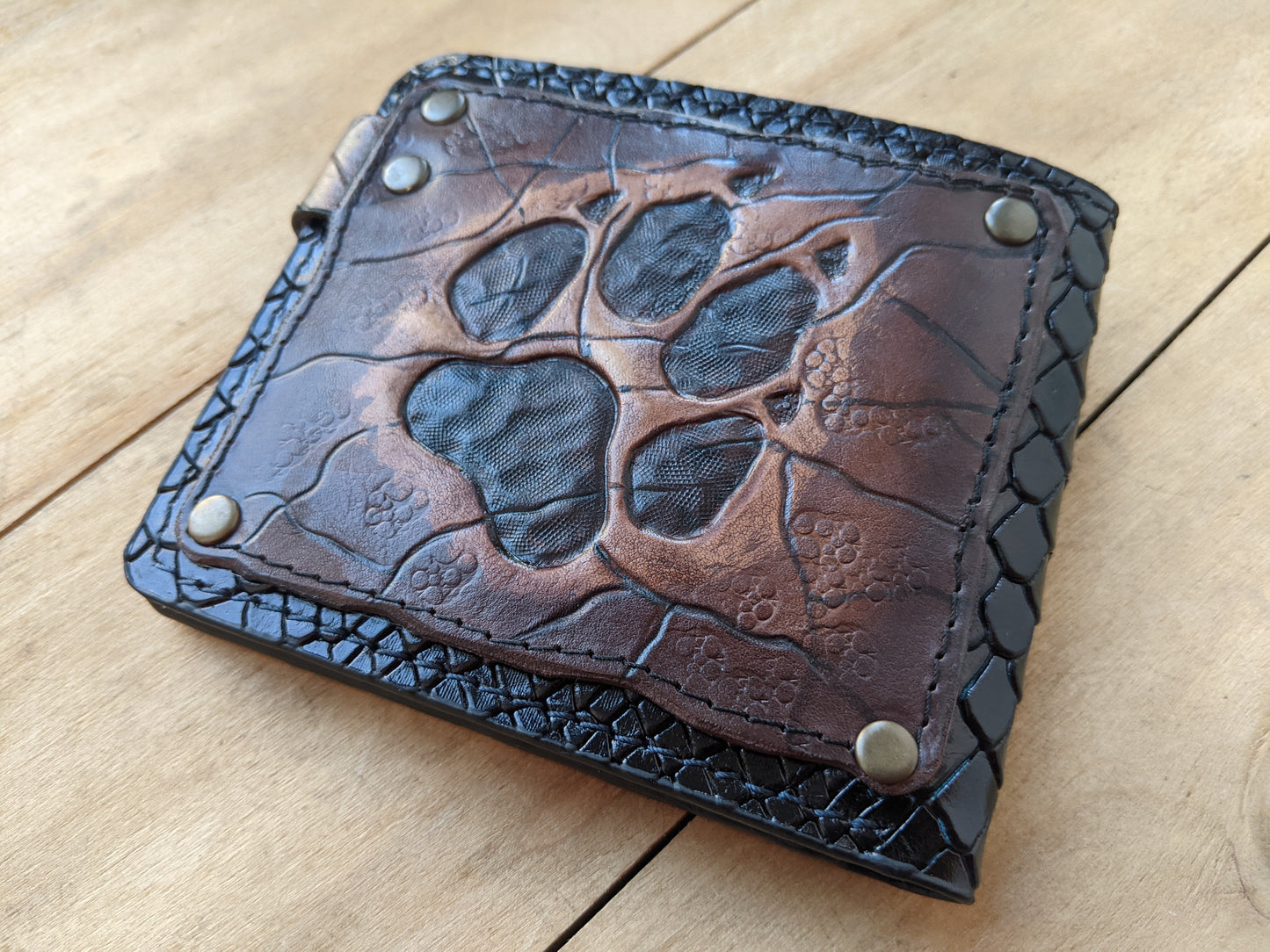 M1A15, Gray Wolf Paw Handmade Embossed Bifold Leather Wallet