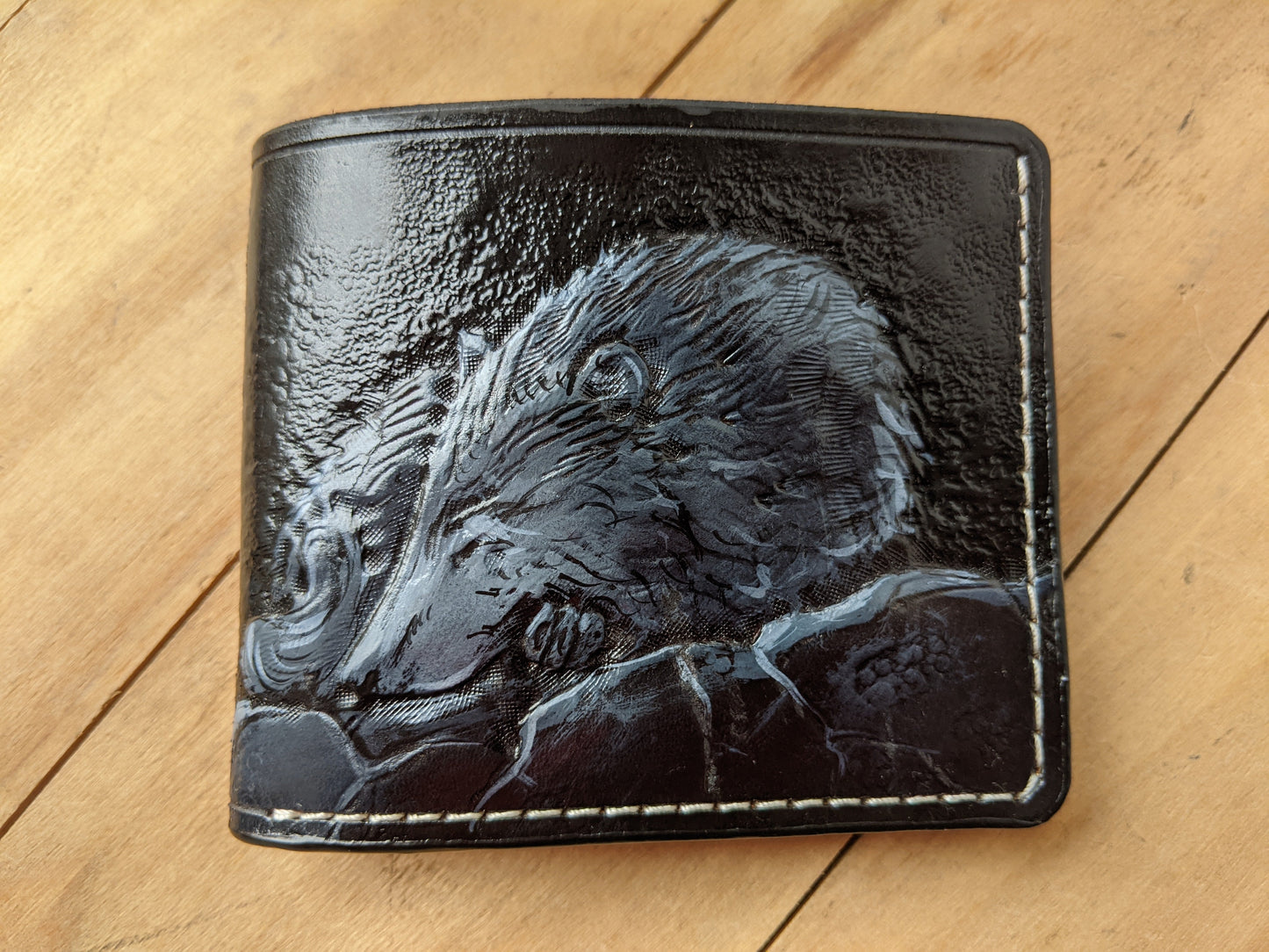 M1A18, Gray Wolf Wildlife & Moonlight Bifold Leather Wallet
