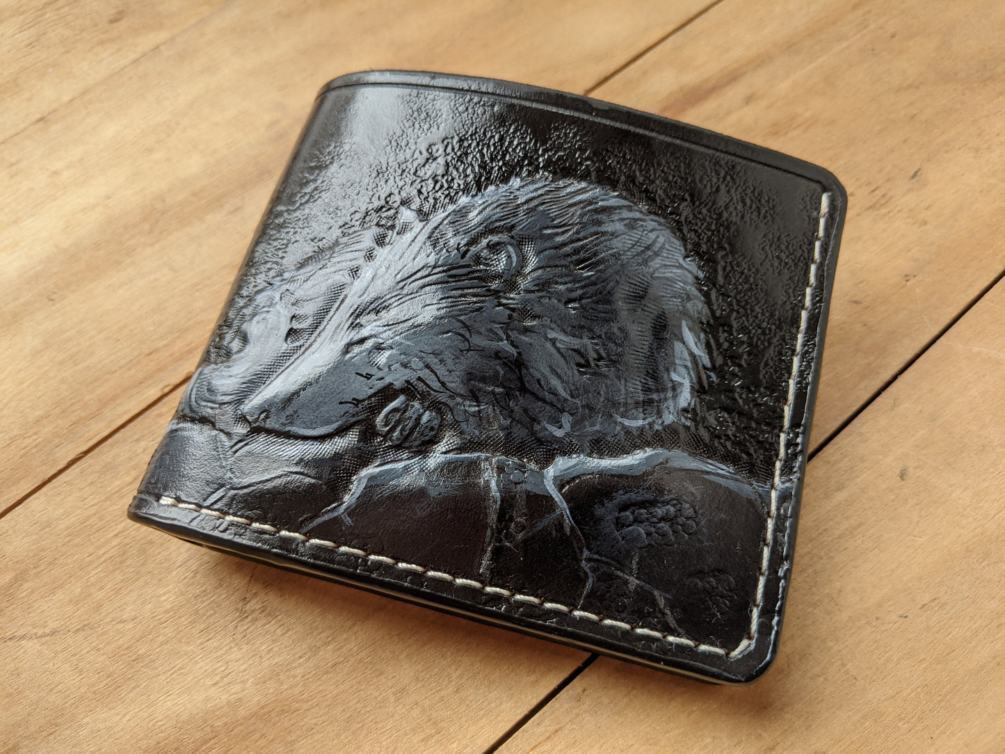 M1A18, Gray Wolf Wildlife & Moonlight Bifold Leather Wallet