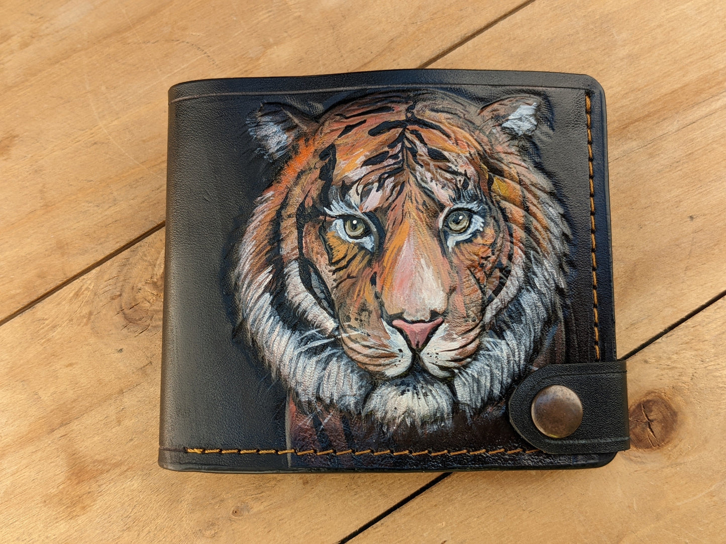 M1A16, Bengal & Siberian Tiger Big Cat Bifold Leather Wallet