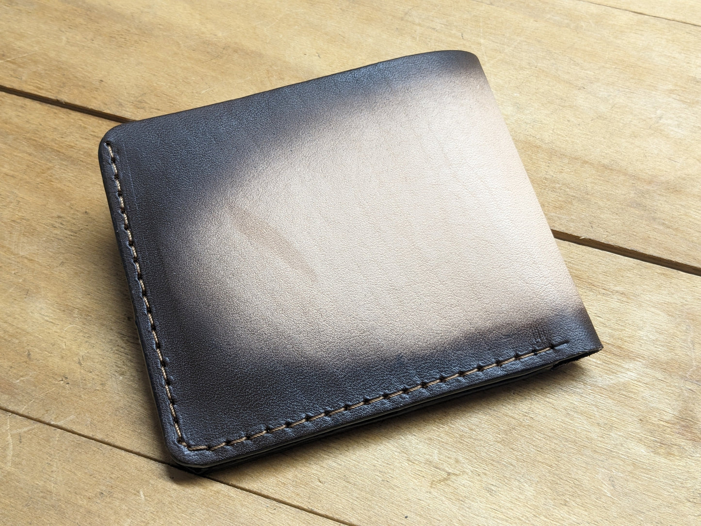 M1A26, Brown Grizzly Bear Ursus Paw Bifold Leather Wallet