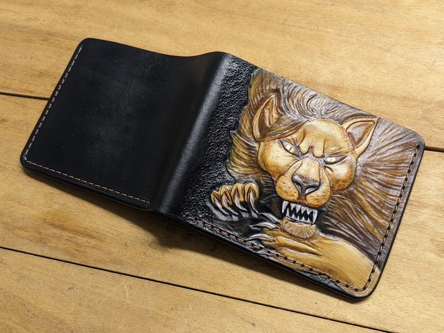 M1A28, Lion King Scar Embossed Bifold Leather Wallet