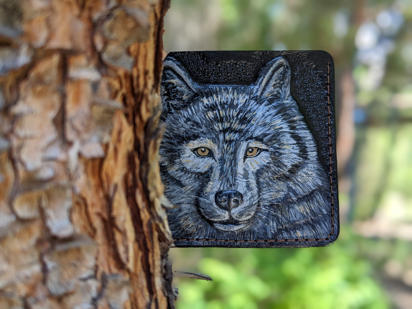 M1A19, Gray Wolf Handmade Embossed Bifold Leather Wallet