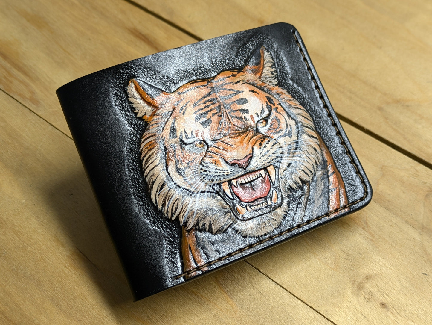M1A41, Bengal & Siberian Tiger Big Cat Bifold Leather Wallet
