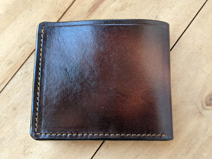 Shop the Siberian Husky & Alaskan Malamute Leather Wallet! Handmade, RFID-protected, and perfect for dog lovers. A unique gift for him with custom options!